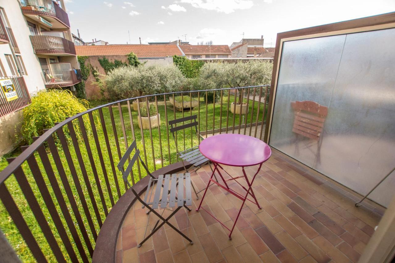 Les Arcades - Wifi - Intra Muros Of Avignon - Balcony - 45M2 Exterior foto
